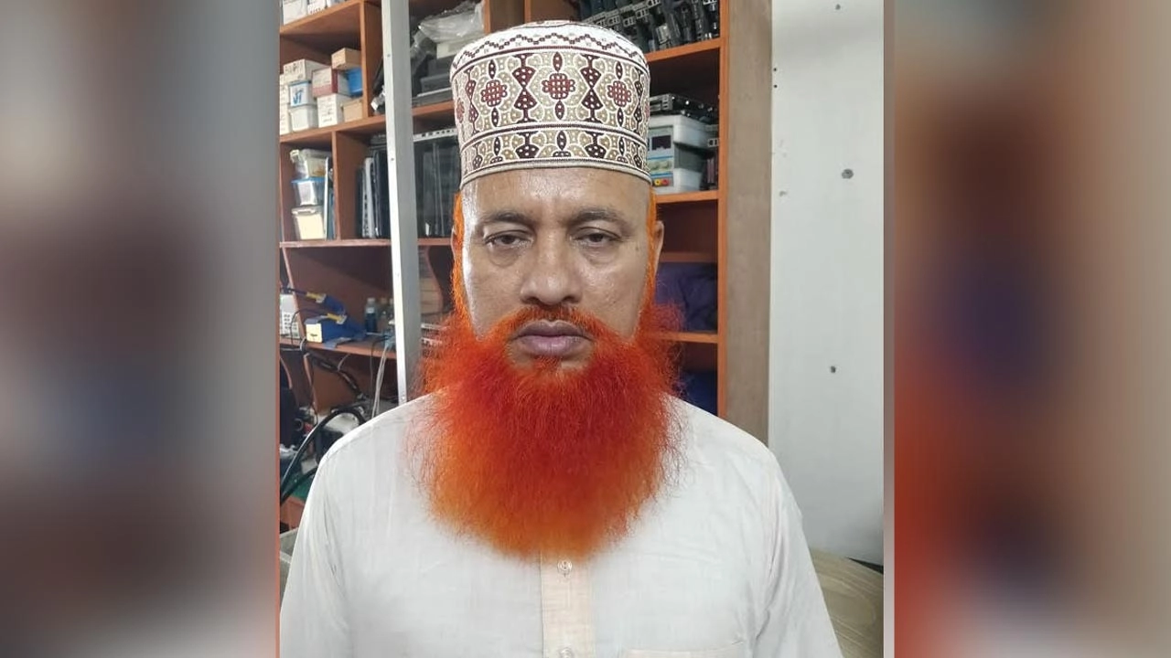 কুমিল্লায় ২ লাখ টাকাসহ জামায়াত নেতা আটক
