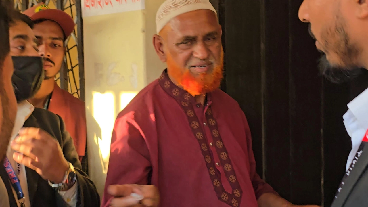 ‘আমার ভুল হয়ে গেছে, আমাকে মাফ করে দেন’