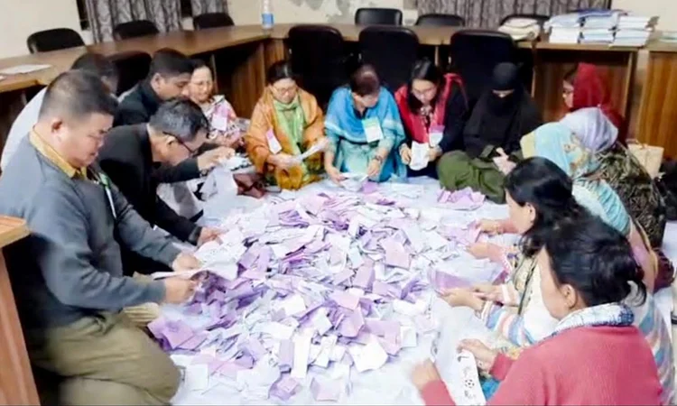 রাঙ্গামাটিতে শান্তিপূর্ণভাবে ভোট গ্রহণ সম্পন্ন, চলছে গণনা