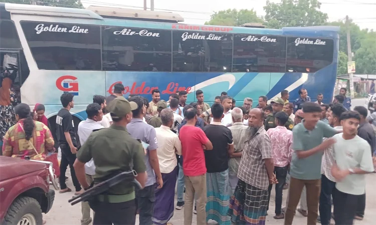 অতিরিক্ত ভাড়া আদায়ের দায়ে গোল্ডেন লাইন পরিবহনকে জরিমানা