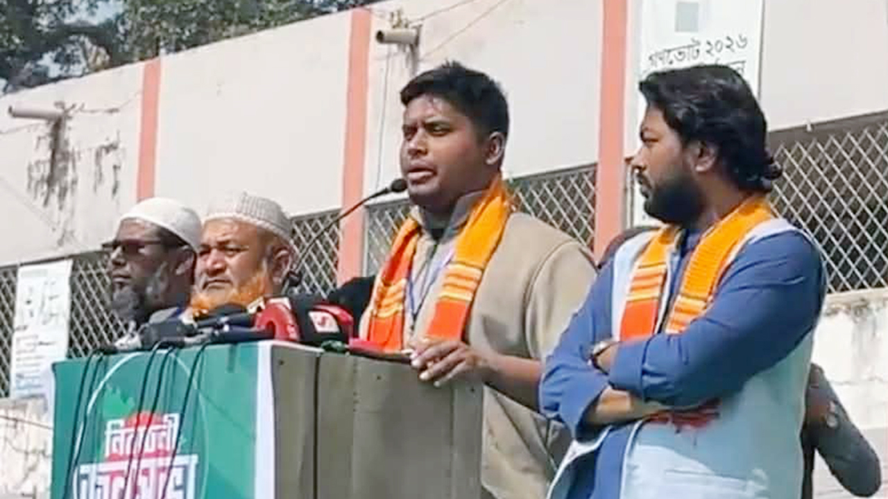 ভোট ডাকাতির চেষ্টা হলে পালানোর জায়গা পাবেন না : হাসনাত আব্দুল্লাহ