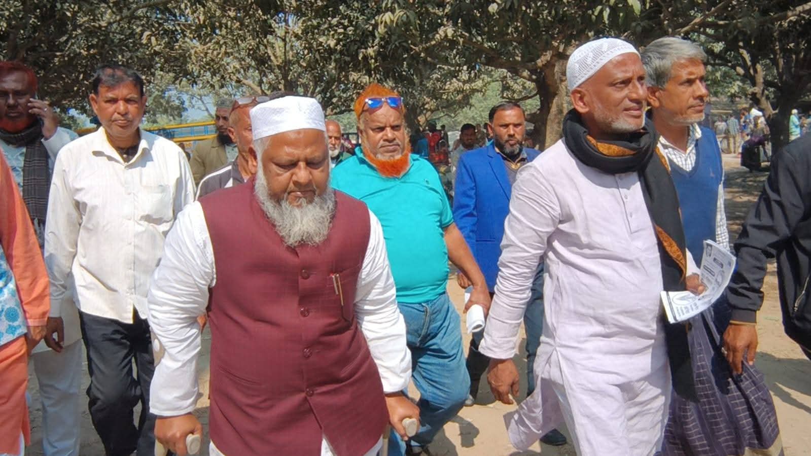 মাঠে-নেমেছেন-মিলনের-সর্থকরা:-পবা-মোহনপুরে-বিশাল-শোডাউন