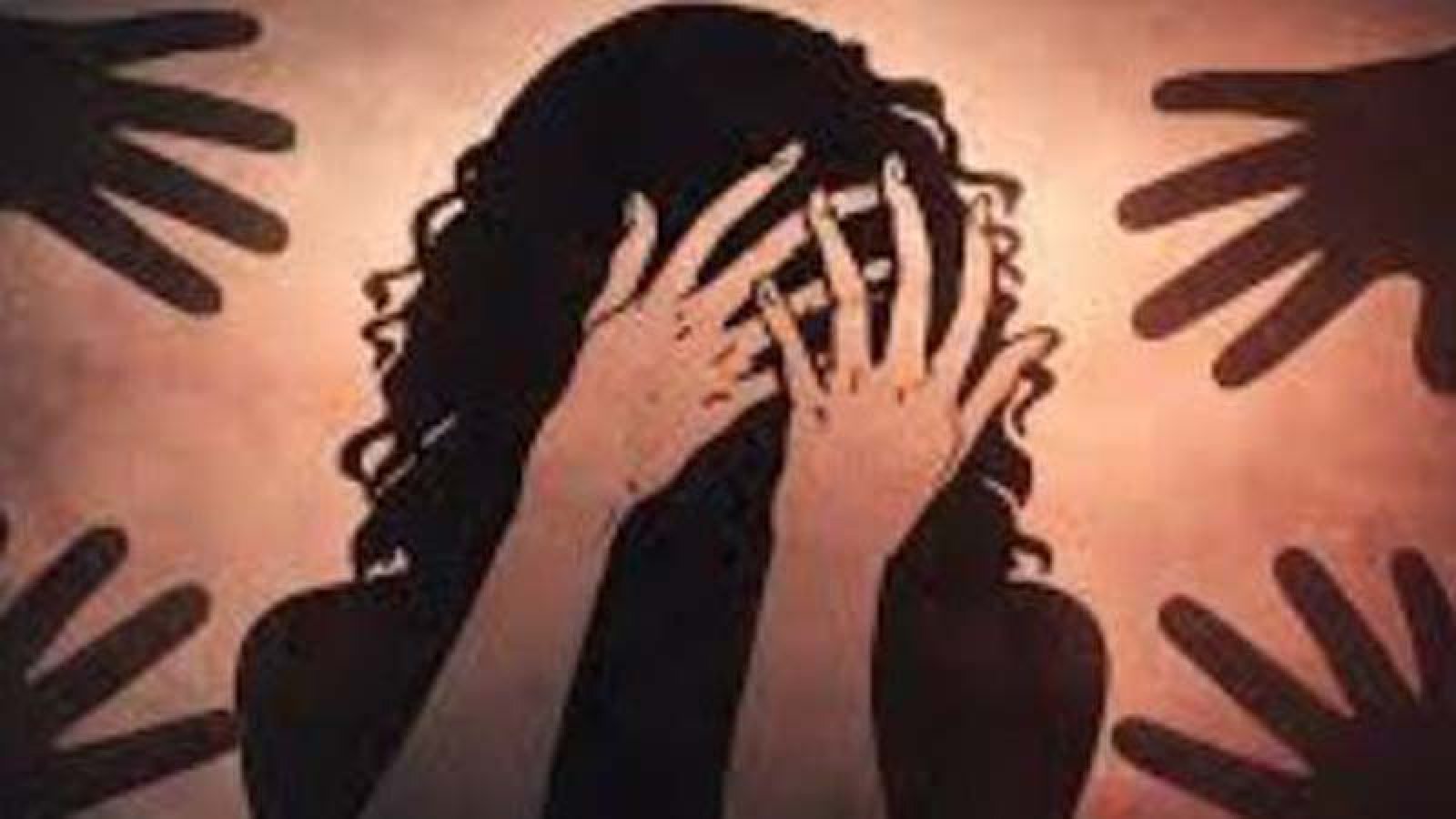মান্দায় ইউনিয়ন পরিষদে রাতভর ধর্ষণচেষ্টার সালিস, ফোন পেয়ে উদ্ধার করল পুলিশ