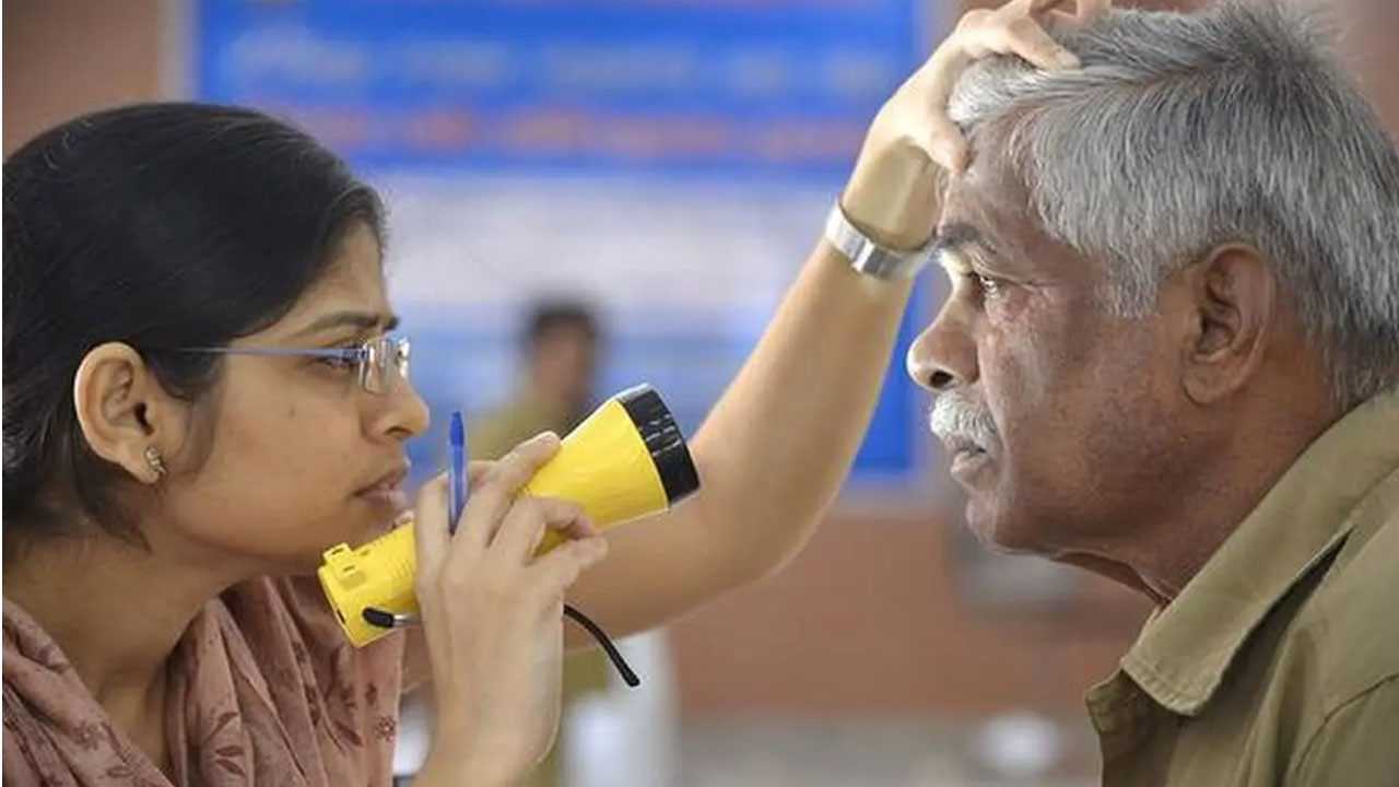 বিশ্বে ৯ কোটি ৪০ লাখের বেশি মানুষের চোখে ছানি
