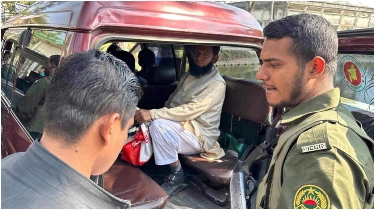 ভোলায় সহকারী প্রিজাইডিং অফিসার আটক