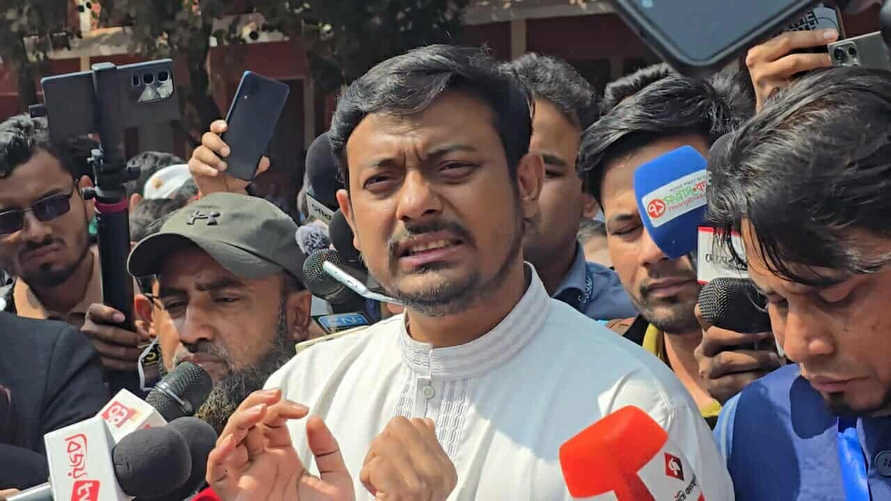 ৩ কেন্দ্রের ফলাফল: আব্বাসের আসনে হাড্ডাহাড্ডি লড়াই, এগিয়ে পাটওয়ারী