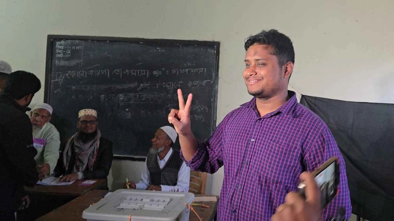 বেসরকারিভাবে নির্বাচিত হাসনাত আবদুল্লাহ